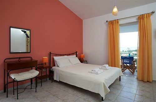 Irene Studios Hotel Evia Экстерьер фото