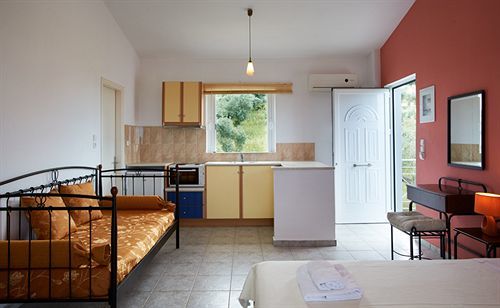 Irene Studios Hotel Evia Экстерьер фото